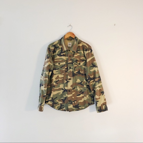 gap camouflage jacket